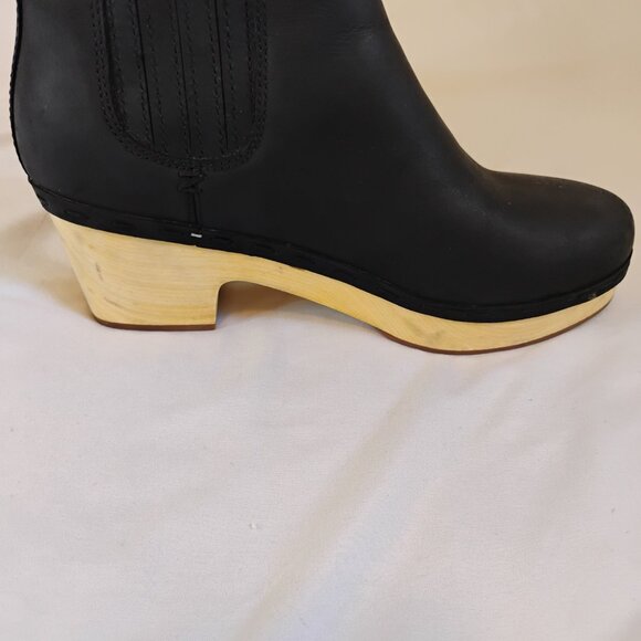 FRYE AND CO. Nubuck leather Black odessa chelsea bootie clog chunky wood sz W7.5 - Picture 6 of 10